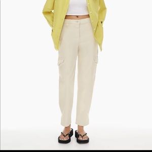 Aritzia Wilfred Free Modern Cargo Pant